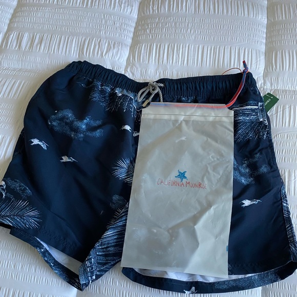 MEN’S BRAND NEW SWIMWEAR~SIZE “XL” ~BRAND NEW! - Picture 6 of 8